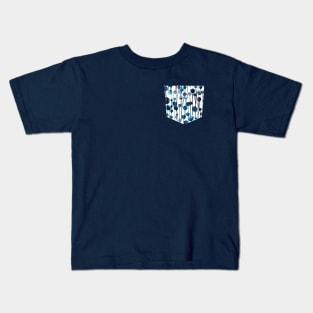 Pocket- grafitti dots blue Kids T-Shirt